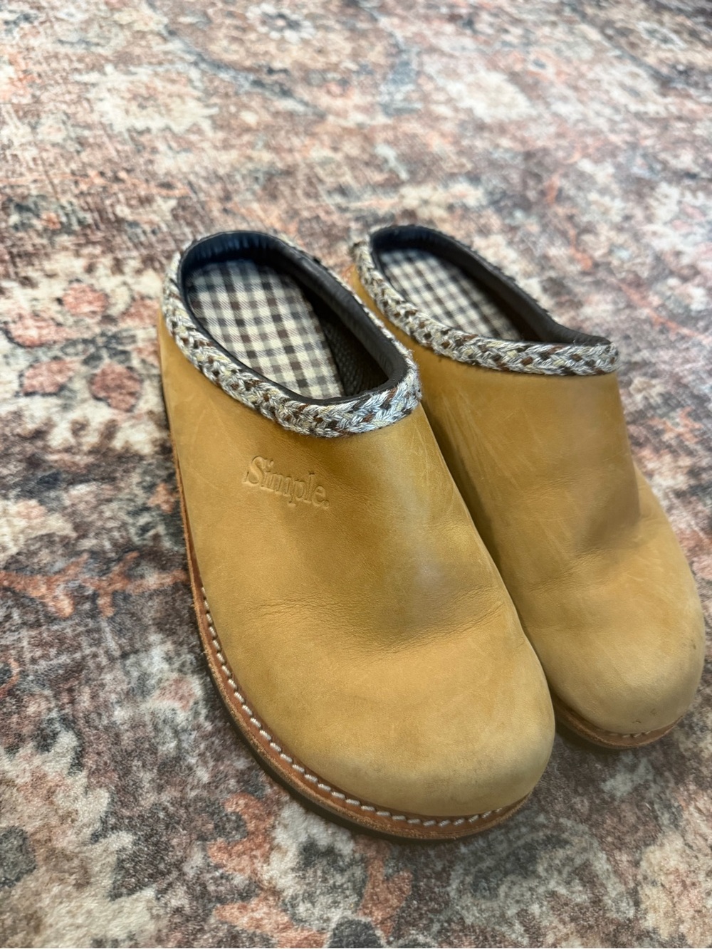 Simple Tan Leather Slip-On Clogs unisex, but seem to be a women’s size 7.5